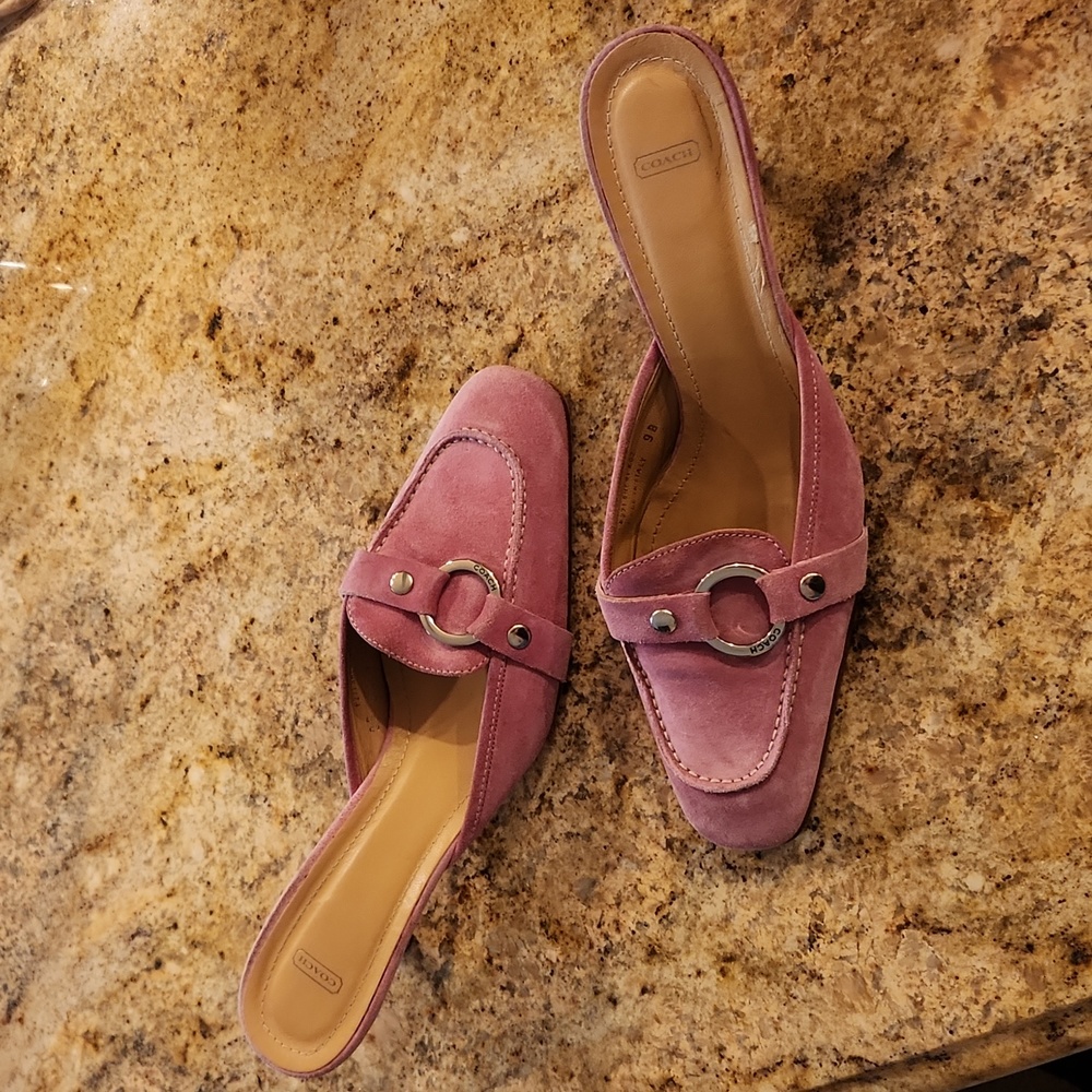 Coach Pink Suede Mule Sandals. Buckle - Picture 7 of 16